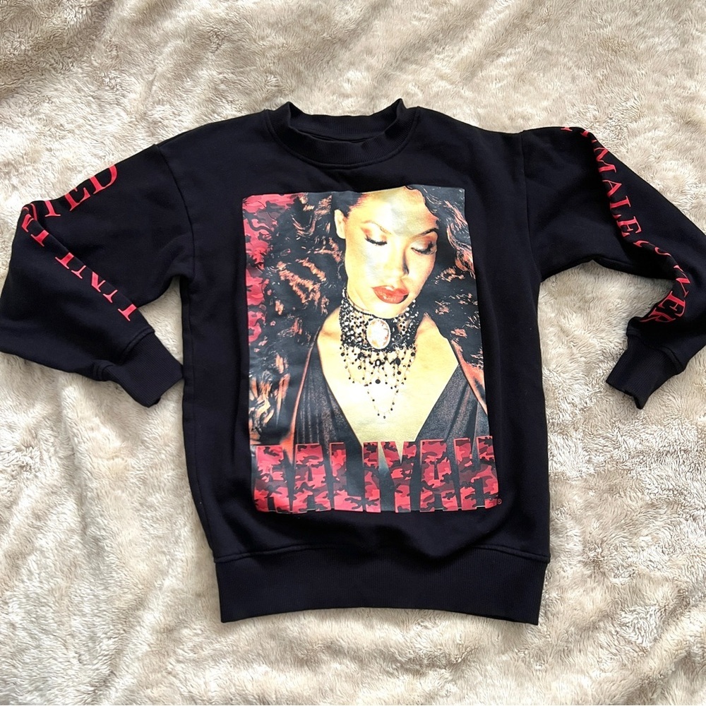 UNLIMITED Woman's Black Crewneck Aaliyah Graphic Pullover Sweater Size XS